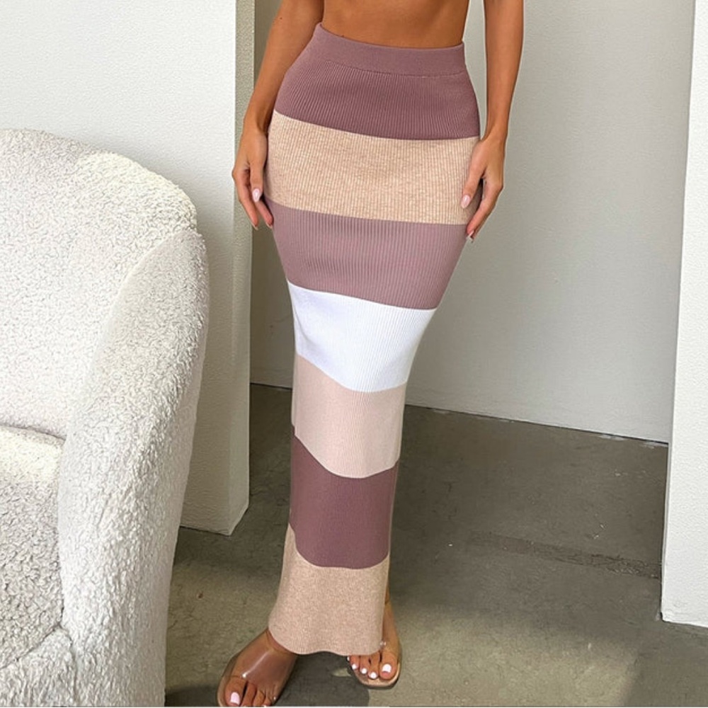 ‘Davian’ Maxi Skirt in Brown - That’s So Fetch
